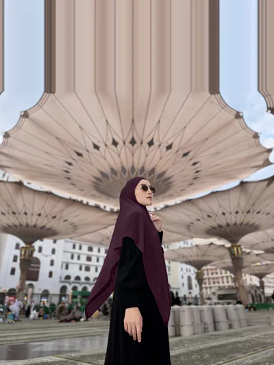 Safa French Square Burgundy