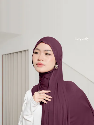 Jena Shawl Burgundy